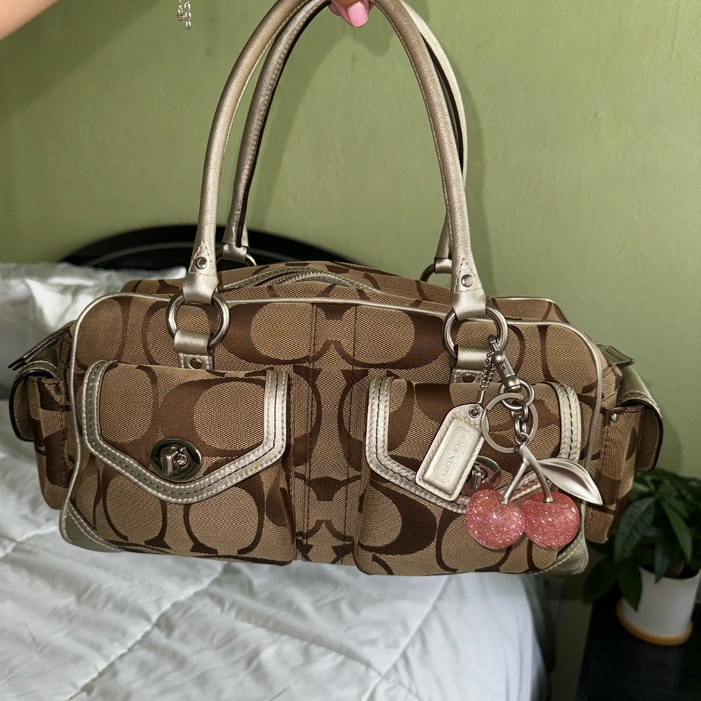 COACH LARGE SIGNATURE KHAKI C METALLIC LEATHER POCKET GALLERY TOTE SATCHEL BAG